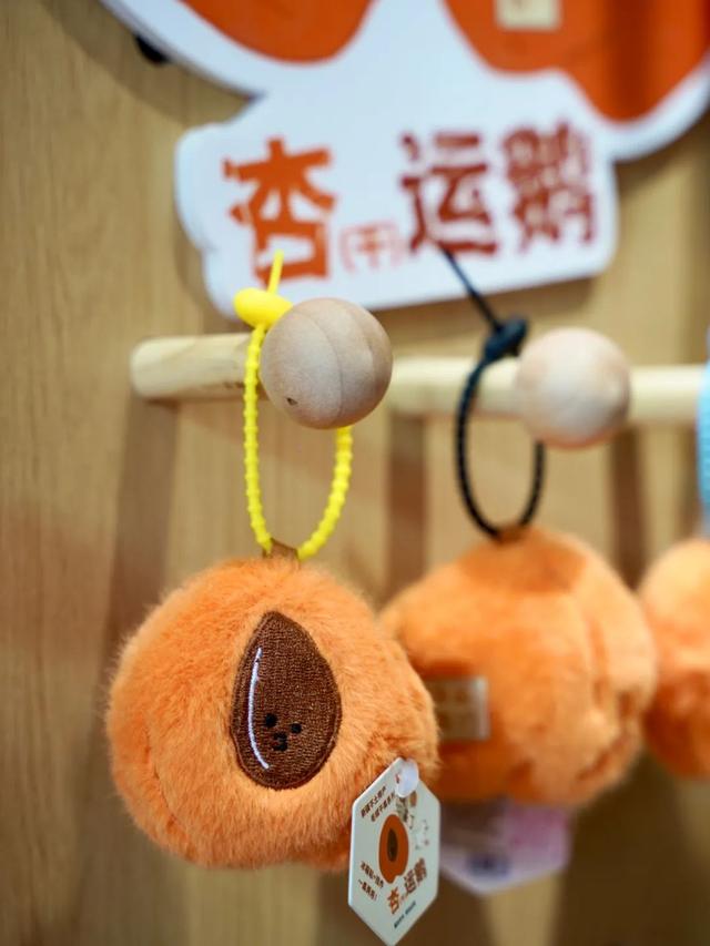 离开新疆前，带的最后一件行李是什么？我挑到了这些