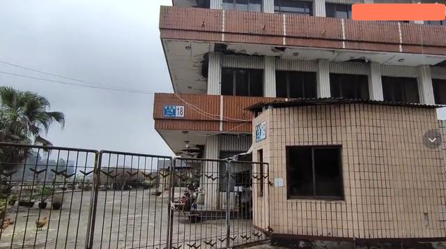 乐山神秘的废弃宾馆，停业15年依然有保安值班，为何被废无人知晓