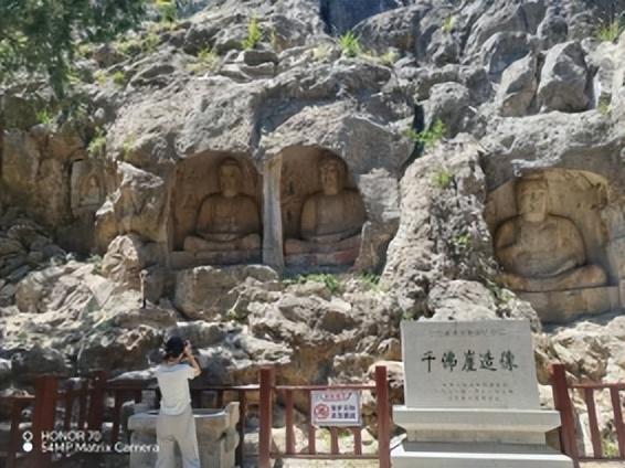 流憩遐观四门塔
