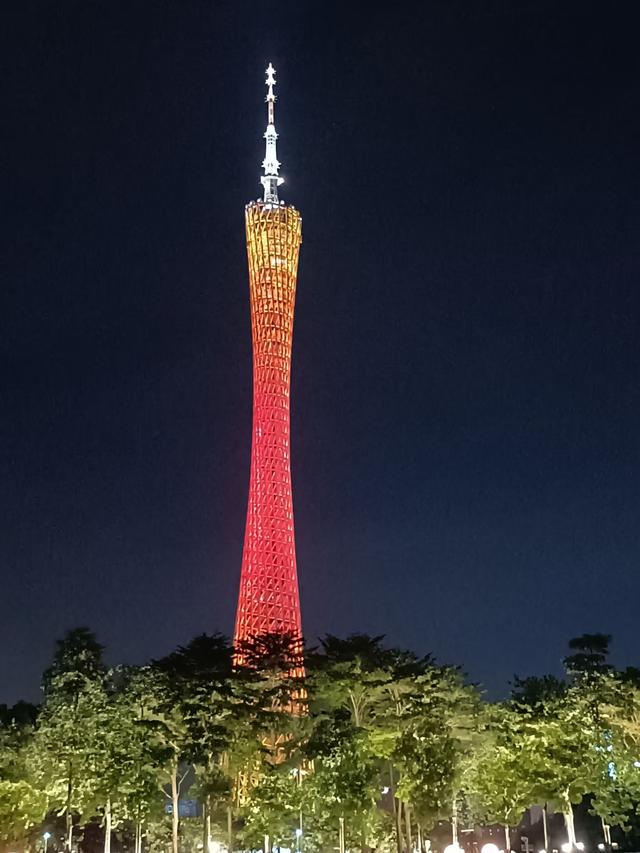 广东再行记之二十六 广州篇之十 观花城广场与海心夜色