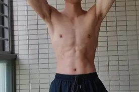 为什么你练不出腹肌？3个要点，附:5个虐腹动作图片