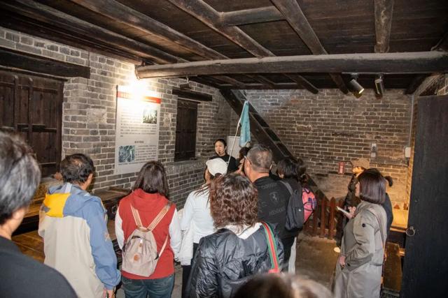 大连旅游界同行集结！赴台儿庄古城考察，共拓“银发游”新市场