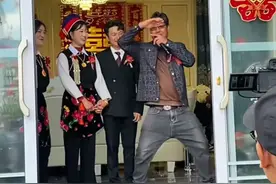 开口脆！婚礼现场喜公公献唱惊艳全场！郭富城都唱不出的松弛感图片