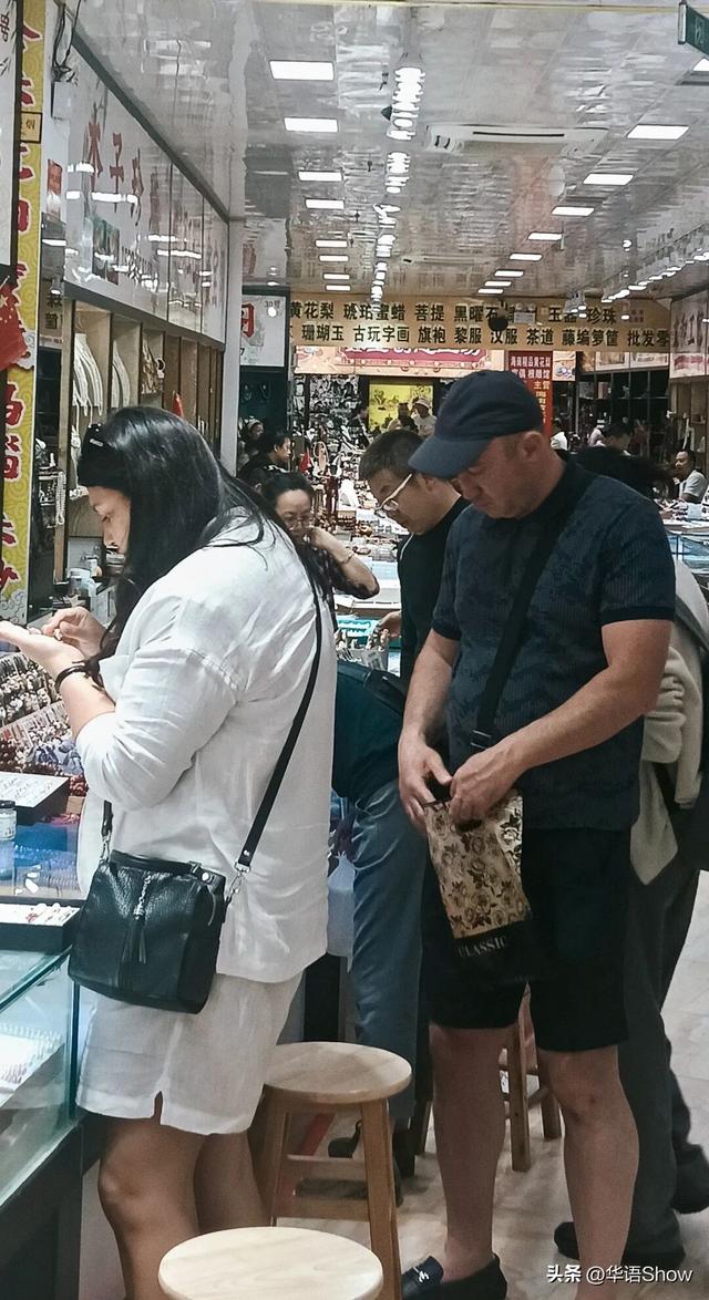 封关前瞻丨海口骑楼老街冬日景象：满眼都是外国人