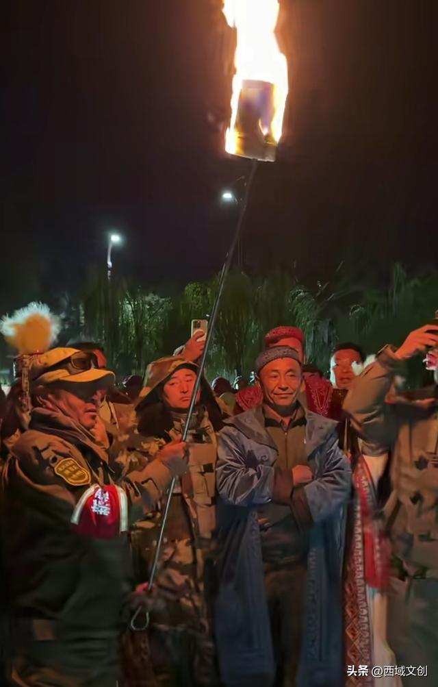 特稿｜驼铃声声传古韵 丝路古城燃篝火 张耀宇/文 焦庆祖/图