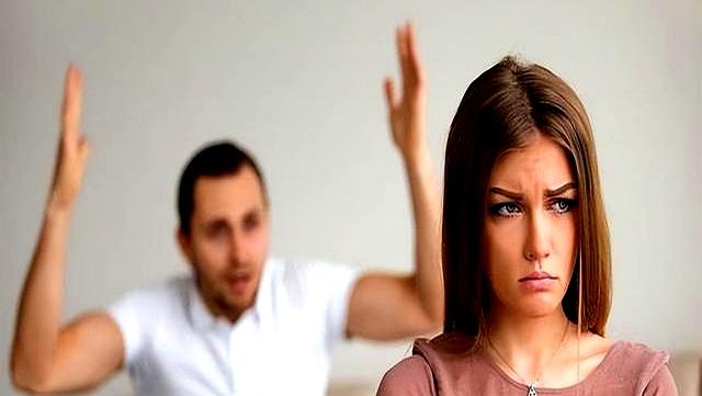 儿子33岁没对象！母亲晚上偷偷溜进他房间 掀开被子当场愣住