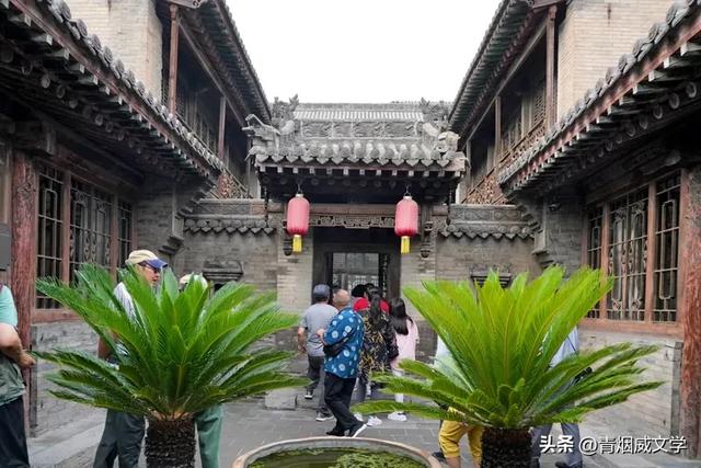 走进王家大院