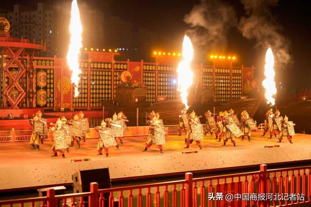 唐山河头老街点亮夏日夜生活