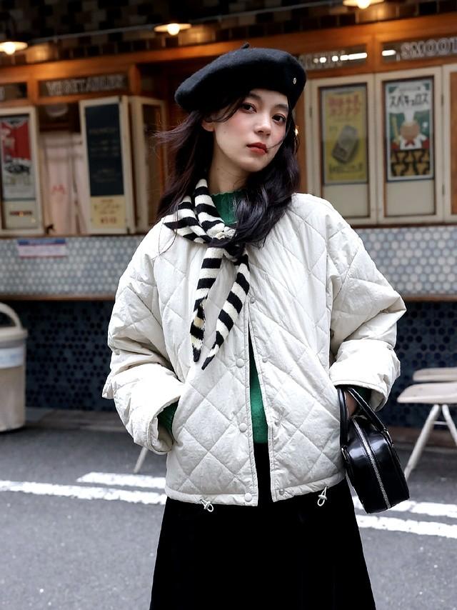 降温才发现，大衣少有人穿了，满街都是“奶奶棉服”，保暖还时髦