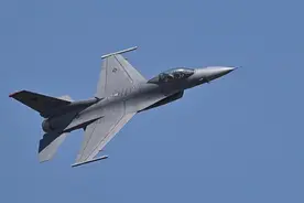 美国看了要破防，阿联酋二度赴华演习，今年夏天要到新疆“猎鹰”图片