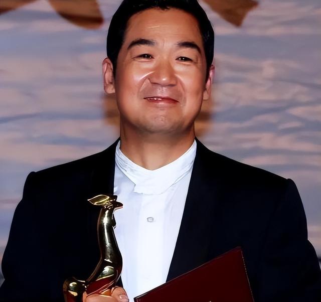 不到24小时，央媒四次点名张国立，王刚的话终于有人信了