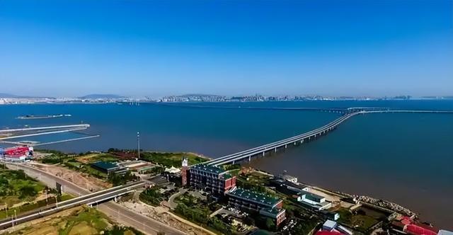 戈壁娃闯青岛！海的乡愁，酒的酣畅