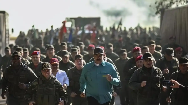 突然不“管”世界了？美国放弃全球霸权，狠心收缩死磕自家后院！