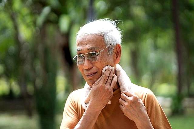 医生推荐：老人较好的运动方式，打太极排第三，第一很多人忽视了