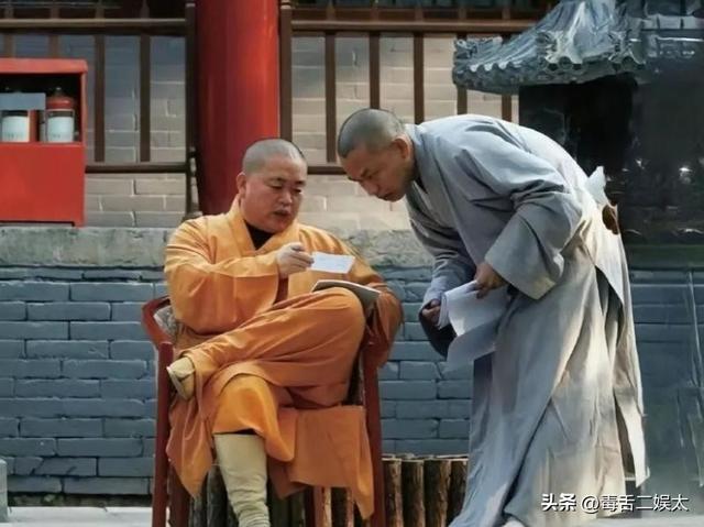 善恶到头终有报！少林寺新住持刚上任两天，恶心的一幕就出现了