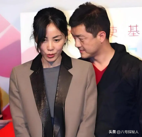 王菲也没想到，自己辛辛苦苦养大的李嫣，竟给李亚鹏做了“嫁衣”