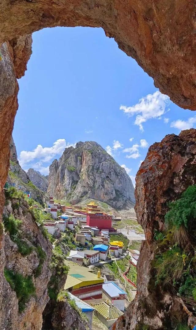 踏访世界屋脊的狂想曲：西藏十大秘境，离天堂最近之地