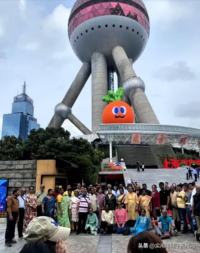 印度游客疯狂涌入中国，在庐山搓澡、打肥皂！景区把老外放纵坏了