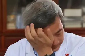 中医医师挪用九千多万巨款，却被追封人大代表，这是为何？图片