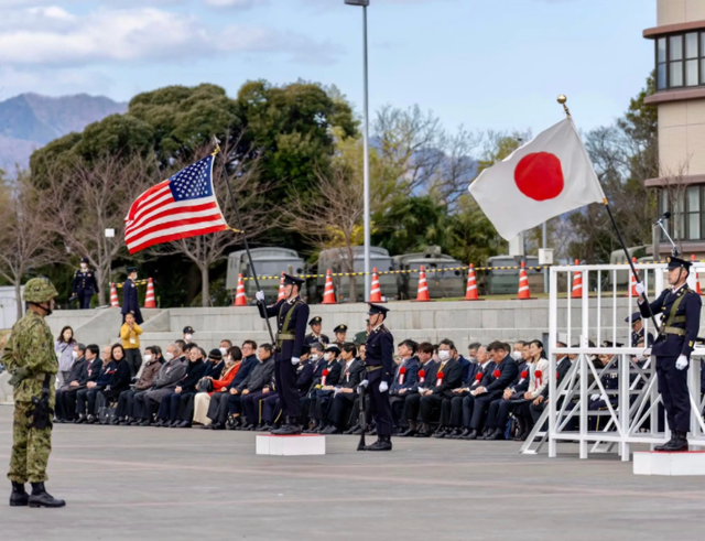 为何中国军力吓不倒日本	，石破茂说得一针见血，还会走老路的