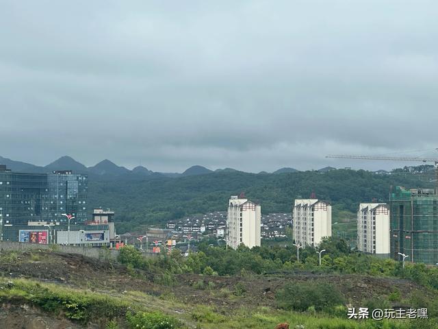 疆藏云贵行102，秋雨