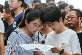 今年军招遭遇“寒流”，热门岗位无人问津，应届大学生直言其因图片