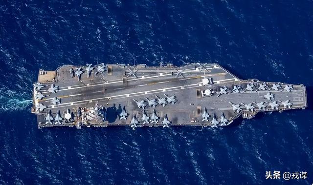 战火一触即发？美军航母压境，方案拟好，委内瑞拉直接全民皆兵！