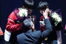 孙颖莎赛后发文：夺冠的路总是很难，精彩的比赛离不开伟大的对手图片