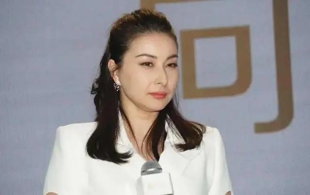 牛鬼蛇神现原形！郭晶晶代言被立案不到24小时，恶心的一幕出现了