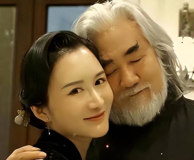 恩爱了16年抵不过现实残酷，44张怡宁绚烂如花，64岁徐威逐渐衰老