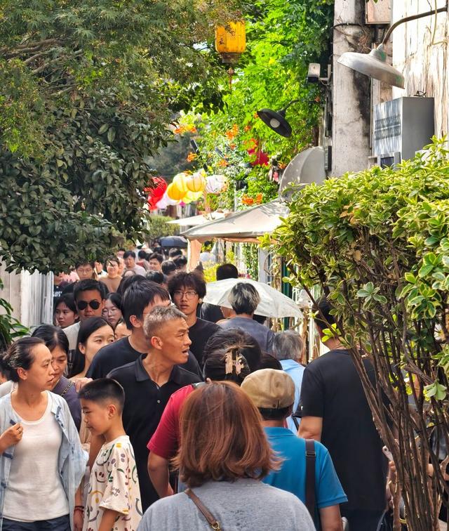 CityWalk湖州·遇见最江南｜从小西街到莲花庄，来一场“青绿雅集”式的文艺漫步