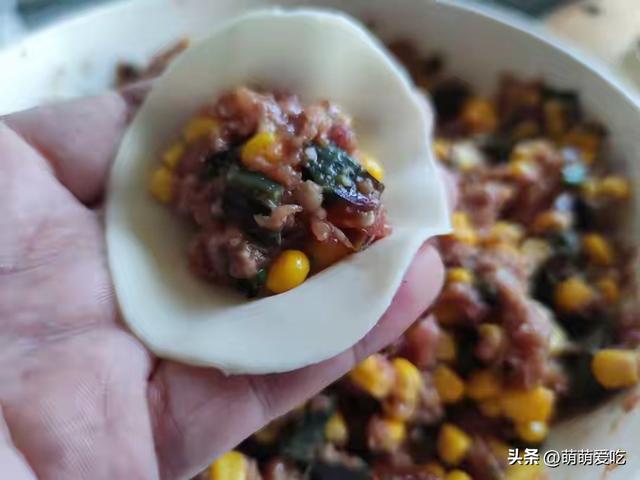 冬至吃饺子，建议大家：少吃白菜萝卜，多吃4样，养阳暖身庆团圆