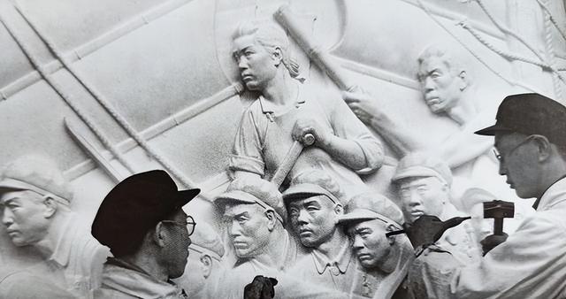 为什么毛主席不允许英雄纪念碑碑文中，提及“中国共产党”？