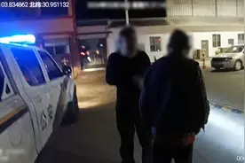 “话痨”交警一路唠叨，迷路大爷：“我想静一静......”图片