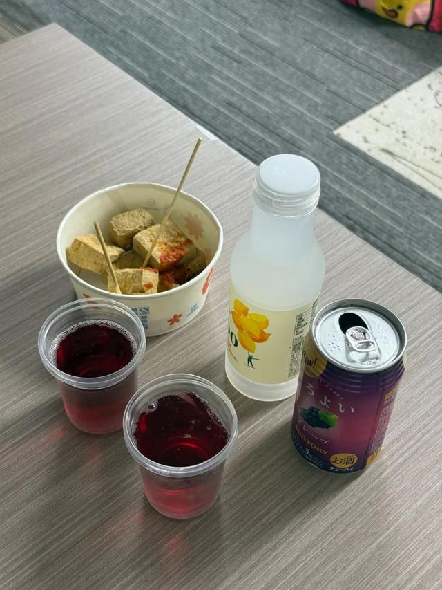 10月，「需要另一个同类」