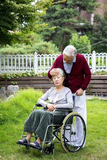 70岁的我，一场大病才懂：不伺候只掏钱的子女，才是真精明！