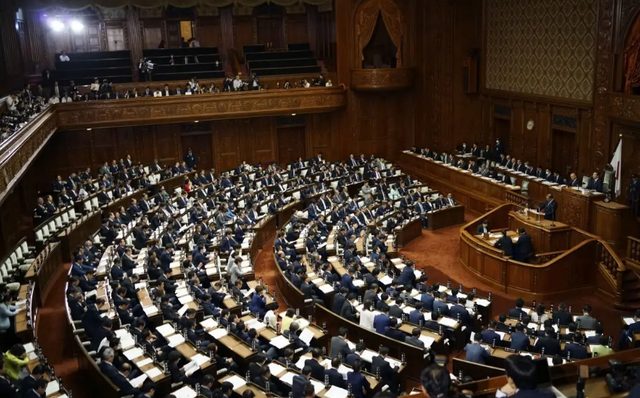 石破茂在最后时刻，以首相身份警告全体日本人，千万不要重蹈覆辙