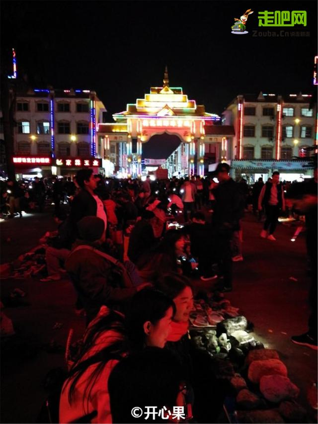 中国最昂贵的一条路，纯人力挖成，几乎没花钱，只是1公里3个墓碑