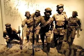 走在红军长征路上的孕妇们图片