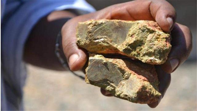 中国公告已出，对日断供稀土	，不到一天，高市收到“罢免通知”