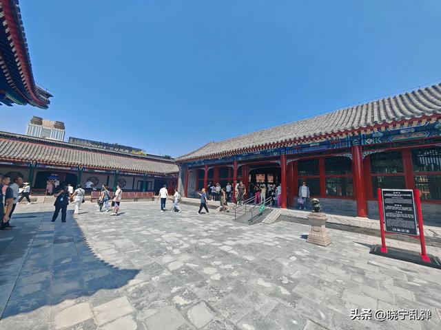 东北避暑沈阳站 逛故宫天热人多不理想 下馆子好吃不贵真不赖