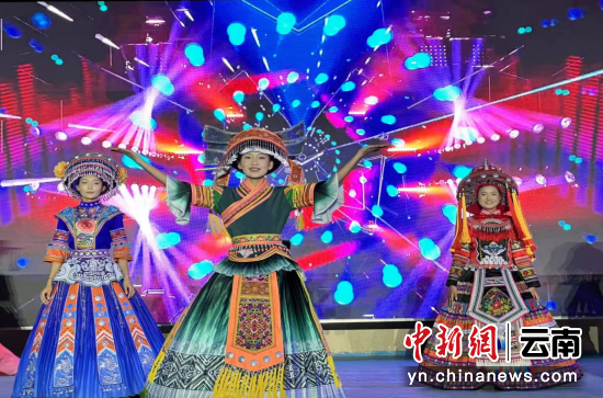 禄丰恐龙谷欢庆火把节 两天一夜精彩无限