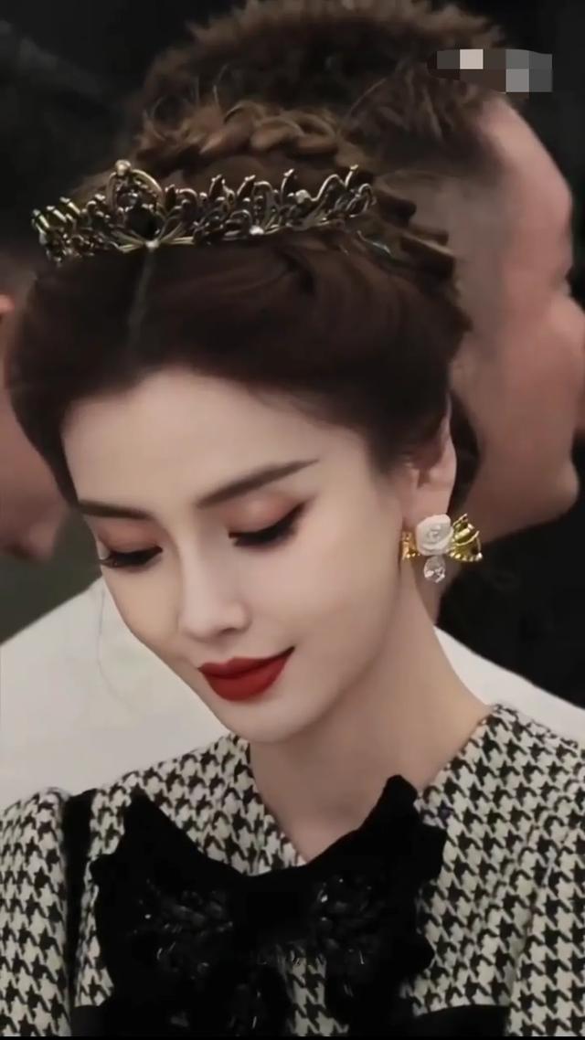 “公主皇冠”下的高危游戏：Angelababy的美貌神话还能续费几年？