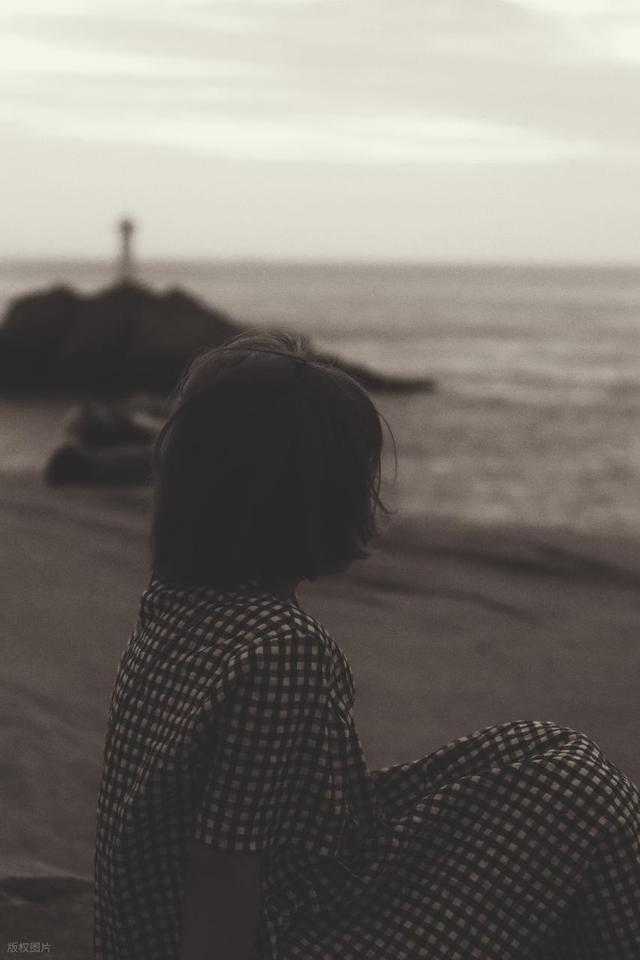 坦白讲，一个人到了35岁	，阶层基本就定型了~