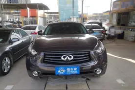 英菲尼迪QX70十年滴油不漏，但我却不推荐你买，看完你就懂了！图片