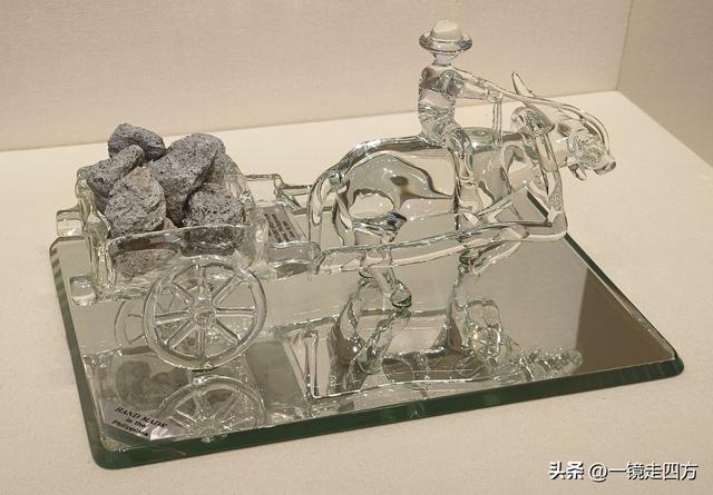 在北京的中央礼品文物管理中心看“一国一物一风情”展览