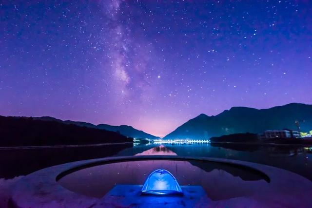 年度压轴流星雨即将来临，来月坝追星！