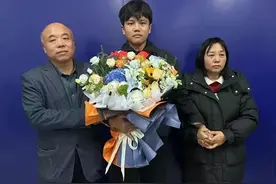 解清帅一家人低调朴素，答谢宴上大嫂小侄女哭成泪人 女友身份曝光图片