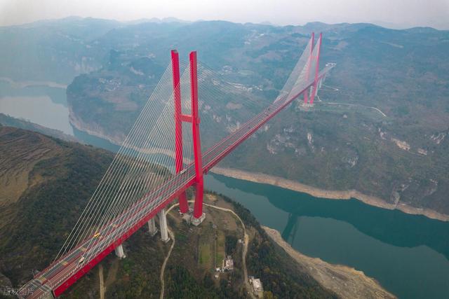 国内最宜居的城市之一，竟然不是大理，而是藏在贵州的大山里？