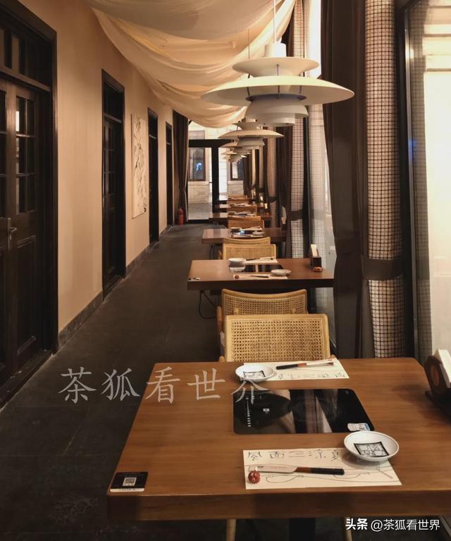 宁波老外滩夜市：中国经济的缩影
